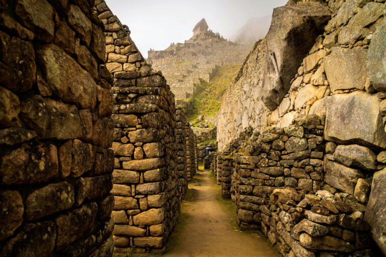 Sacred Valley &  Inca Trail 5 Days to Machu Picchu (9 Days)