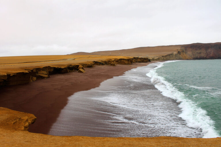 Peru: Nazca, Ballestas, Sacred Valley & Machu Picchu (9 Days)
